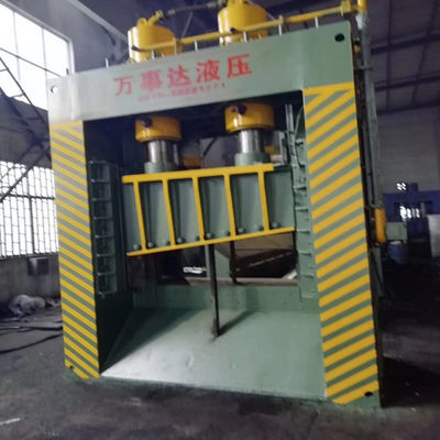 Versatile Durable 12500kN Gantry Shear Q43L-12500L With 8000×2000×1400mm Loading Room For Heavy Scrap Metal Cutting
