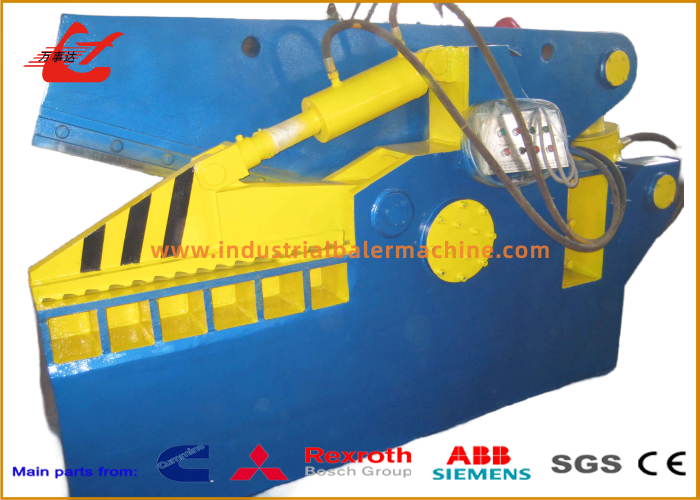 Safely Horizontal Scrap Shear 4000KN For Steel Plates With Button Control